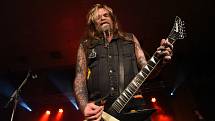 Losangelská legenda Chris Holmes zahrál v Městském společenském domě v Kolíně.