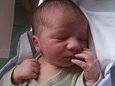 Vít Čmejrek přišel na svět 29. března 2018. Po porodu měřil 51 cm a vážil 3630 gramů. S maminkou Kristinou je doma v Kolíně přivítá  tatínek Vít a sourozenci Dennis (12), Emma (9), Nella (19).