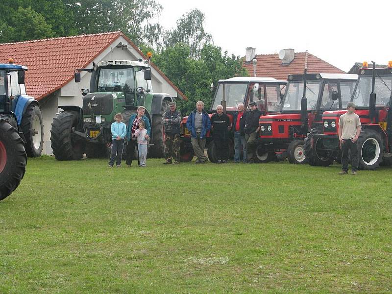 2. sraz traktorů Zetorů v Lipci