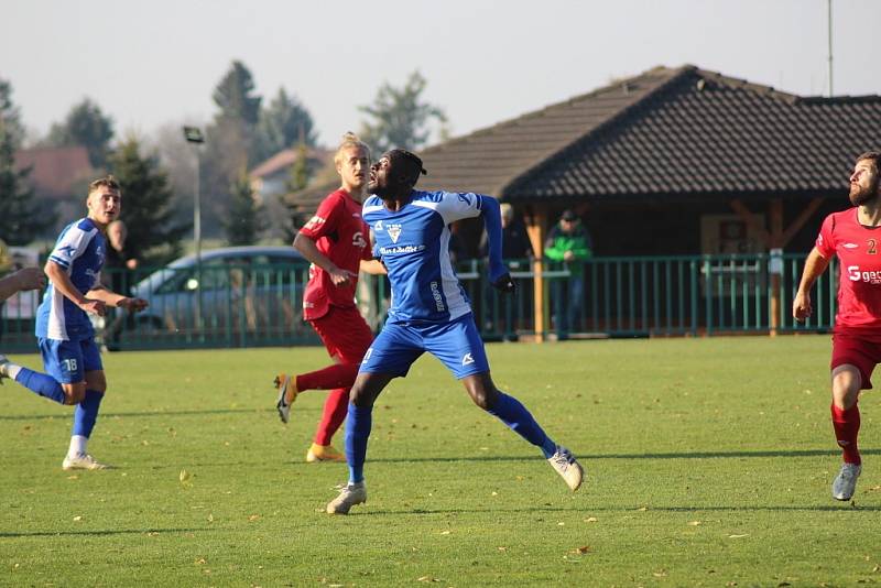 Z fotbalového utkání krajského přeboru Velim - Vlašim B