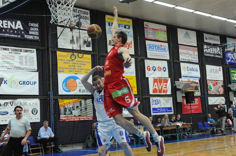 Semifinále Mattoni NBL (2.zápas): Kolín - Nymburk 90:88 pp