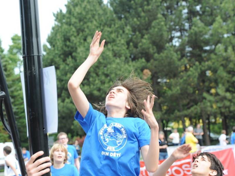 Streetball Cup a dětský den v areálu Vodního světa Kolín