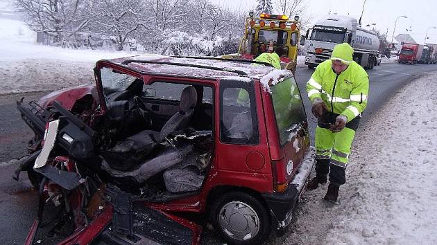 Vážná dopravní nehoda v Kolíně na Šťáralce, 12.1.2010