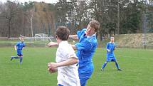 Z utkání mladšího dorostu FK Kolín - Nový Bydžov (1:1).