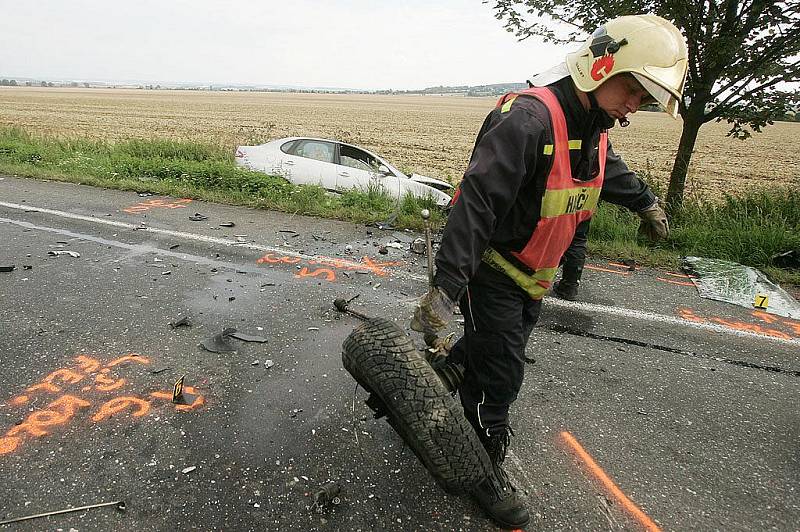 Tragická dopravní nehoda na silnici I/12 poblíž odbočky na Lipany