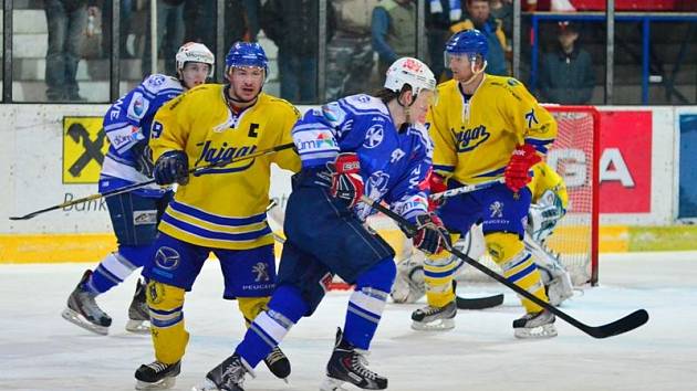 Z utkání play off II.ligy, Kolín - Jindřichův Hradec 5:2 