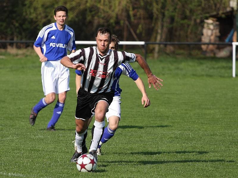 Z utkání Červené Pečky - Velim B (2:1).