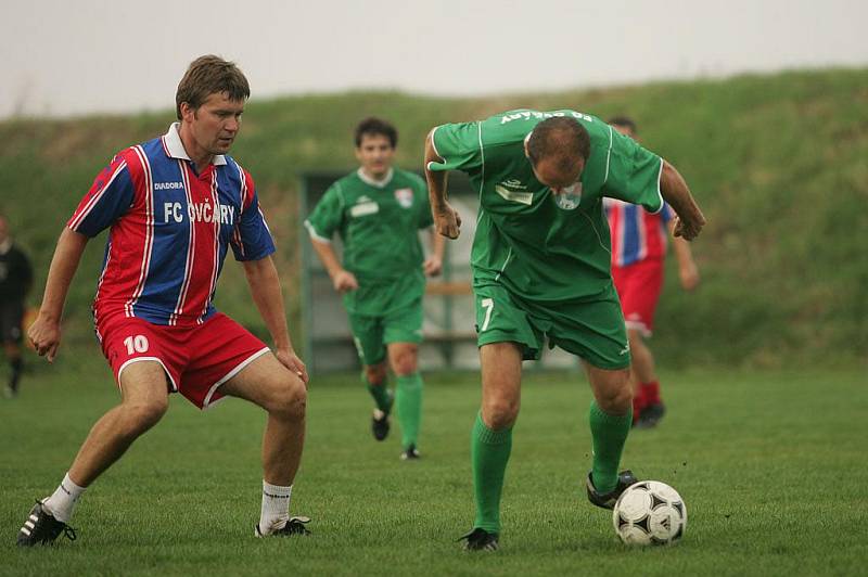 Fotbalista Slávek Machůrka slavit padesátiny a na přátelský mač si pozval nejen své bývalé spoluhráče