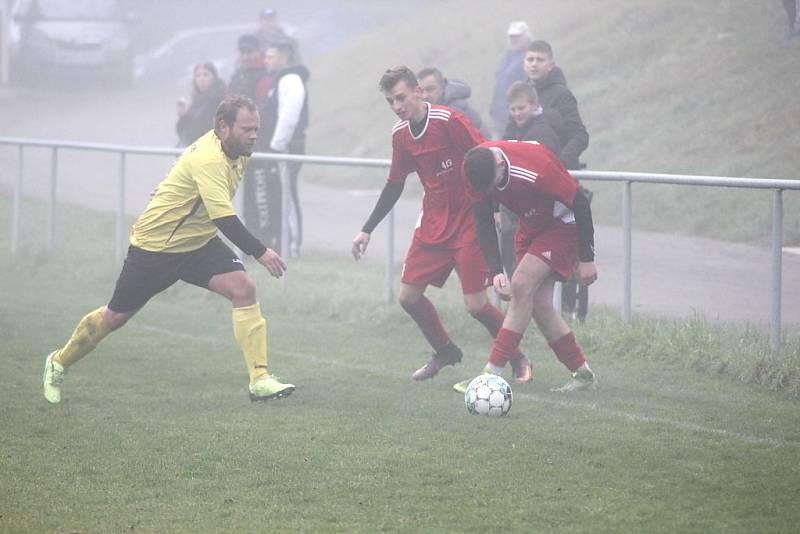 Z fotbalového utkání okresního přeboru Štítarský SK - Libodřice (1:8)