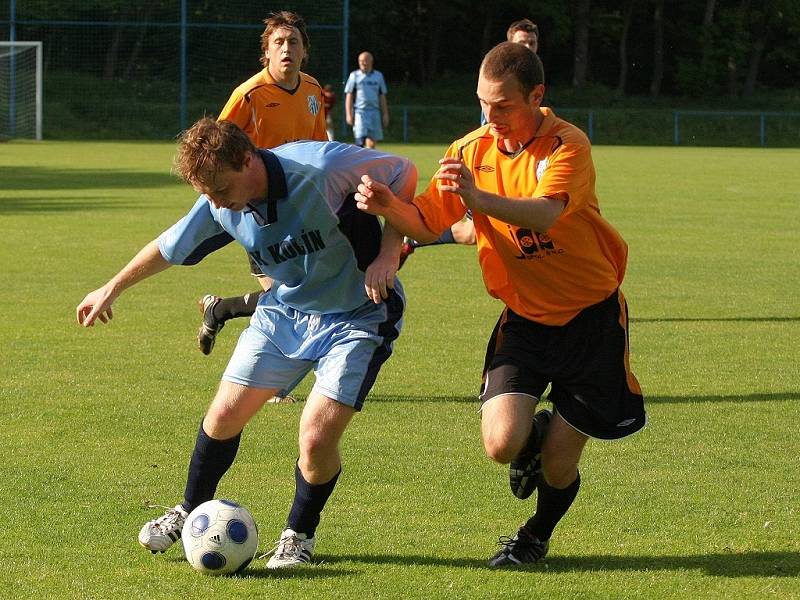 Z utkání FK Kolín B - Býchory (2:9).