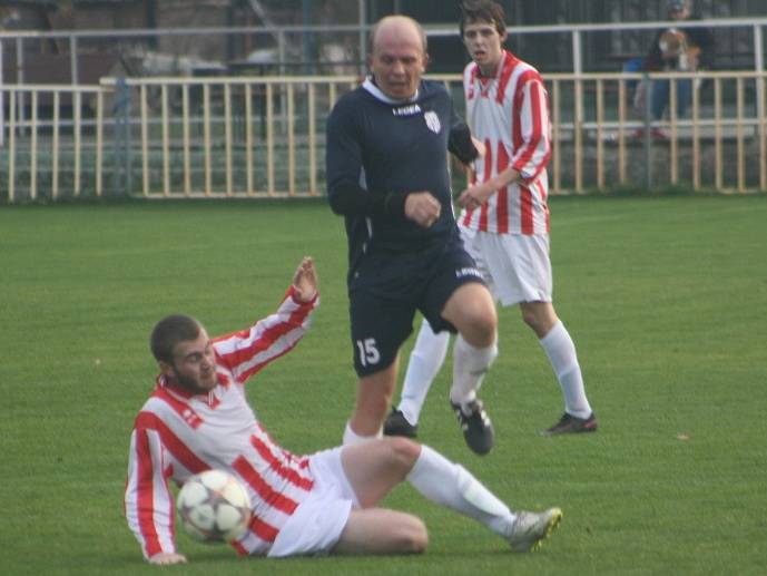 Z utkání Býchory - Dobré Pole (1:0).