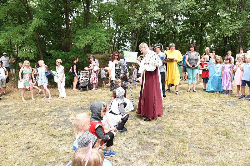 Kmochův Kolín začal tradičním pasováním předškoláků.