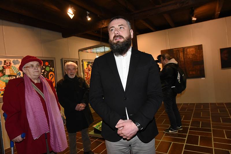 Výstava významných umělců kolínského regionu vzbudila velký zájem.