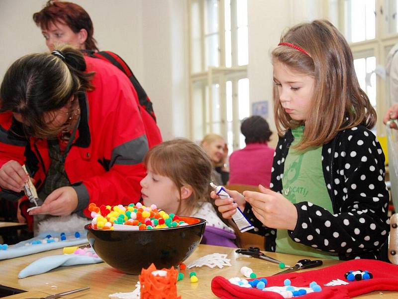 Třetí ročník oblíbeného adventního jarmarku Andělské zvonění se konal v Českém Brodě