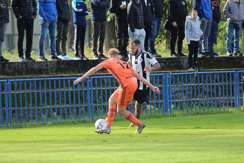 Z fotbalového utkání ČFL skupiny B Kolín - Mladá Boleslav B