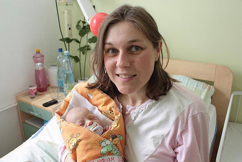 Radce a Františkovi Flekovým z Kolína se 25. dubna 2010 narodila dcera Miriam Fleková. Měřila 50 centimetrů a vážila 2780 gramů. Doma na ni čekají dva sourozenci: jedenáctiletá sestra Nikola a desetiletý bratr Tomáš.