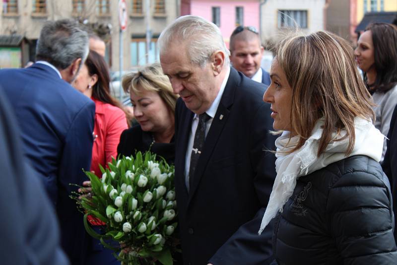 Kostelec nad Černými lesy zažil ve čtvrtek 6. dubna 2017 návštěvu prezidenta republiky Miloše Zemana.