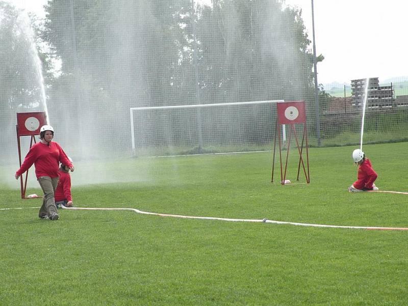 Druhé kolo Podlipanské ligy v Rostoklatech