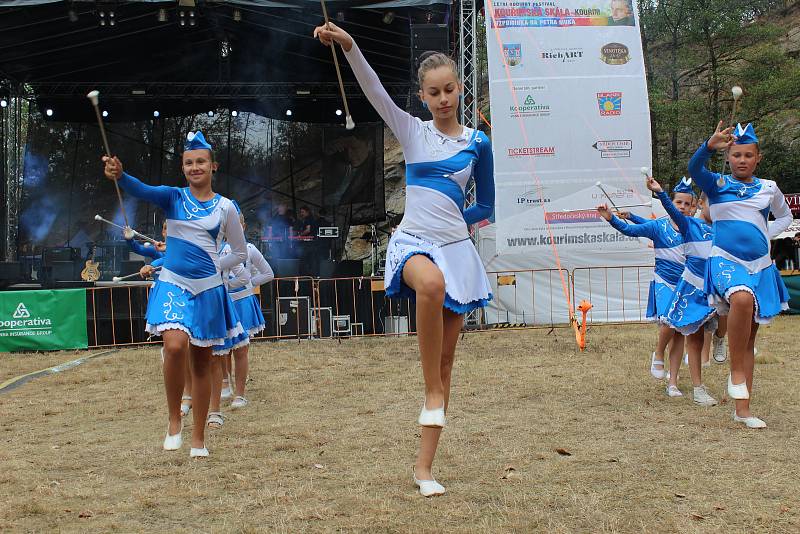 Rodinný festival Kouřimská skála zahájil pohádkový program.