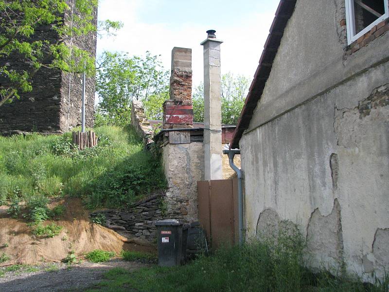 Jaro na Zálabské skále v Kolíně.