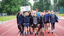 Slavnostním nástupem žáků začaly Kolínské sportovní dny.