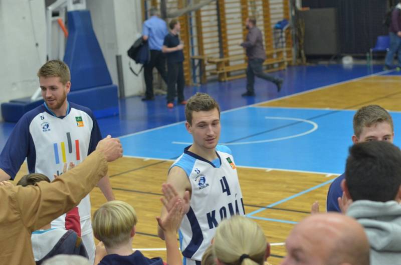 Z utkání BC Kolín - Jindřichův Hradec (92:85).