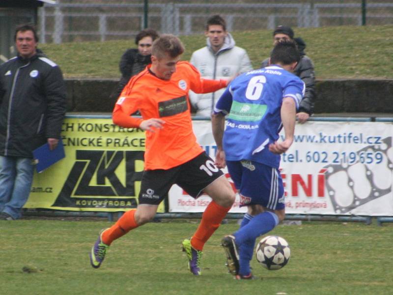 Z utkání FK Kolín - Roudnice nad Labem (0:0).