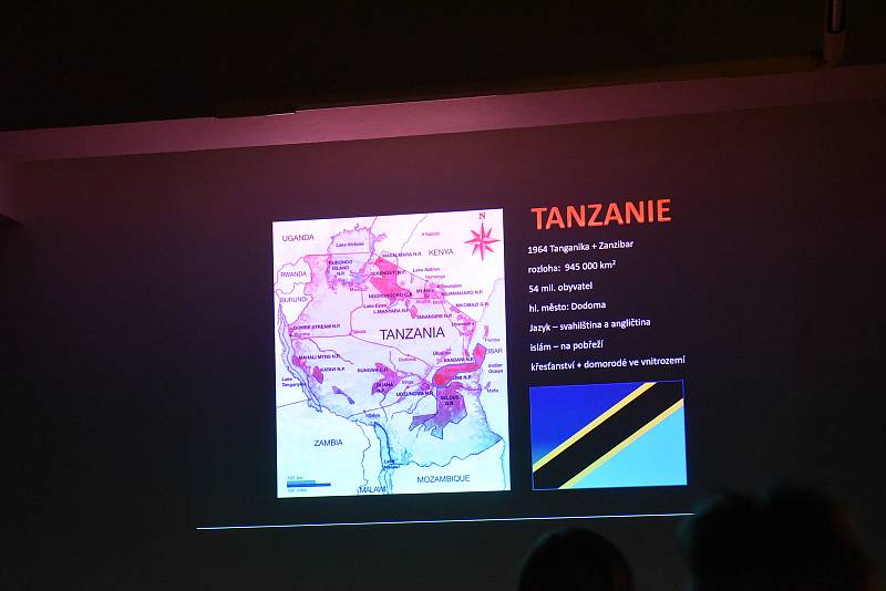 Z cestovatelské přednášky Pavla Chluma a Petra Kvardy o ostrovu Zanzibar v salonku Městského společenského domu v Kolíně.