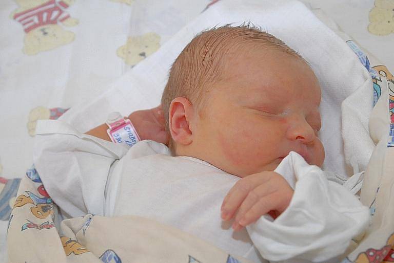 Do Vrbové Lhoty si rodiče Radka a Aleš odvezli prvorozenou dceru Lauru Svobodovou, která při narození 25. srpna vážila 3 300 gramů a měřila 51 centimetr.