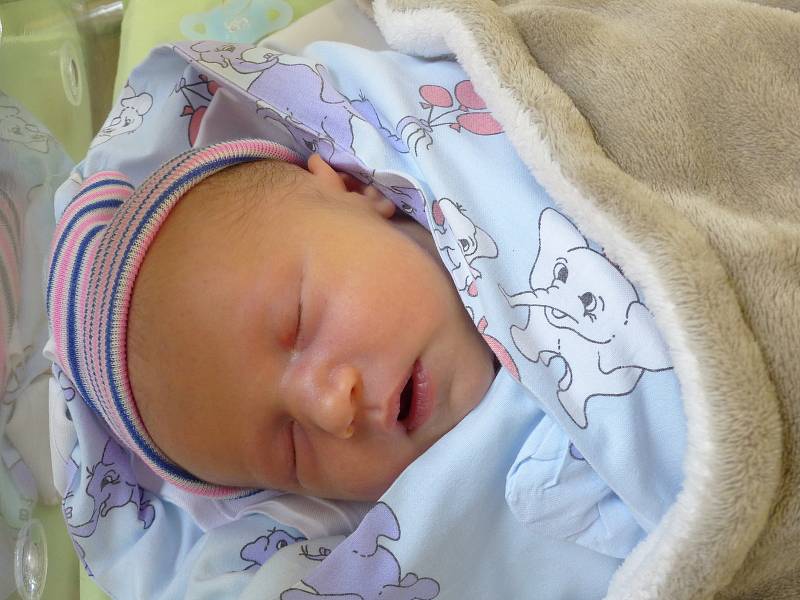 Milan Kolman se narodil 22. listopadu 2022 v kolínské porodnici, vážil 3515 g a měřil 50 cm. V Červených Pečkách se z něj těší maminka Monika a tatínek Milan.