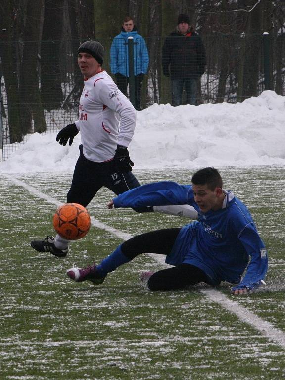 Z utkání Velim - FK Kolín U19 (1:1).