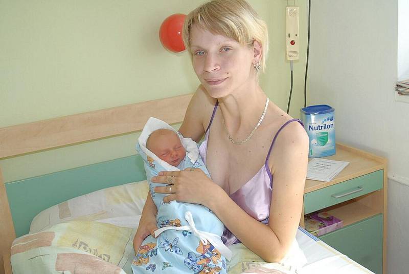 Přesně na den tři roky po narození Niny, 21. srpna, přišel na svět její bráška Sebastian Gondáš a to s váhou 2 660 gramů a výškou 48 centimetrů. Společně s rodiči Kateřinou a Michalem žijí ve Vrbčanech.