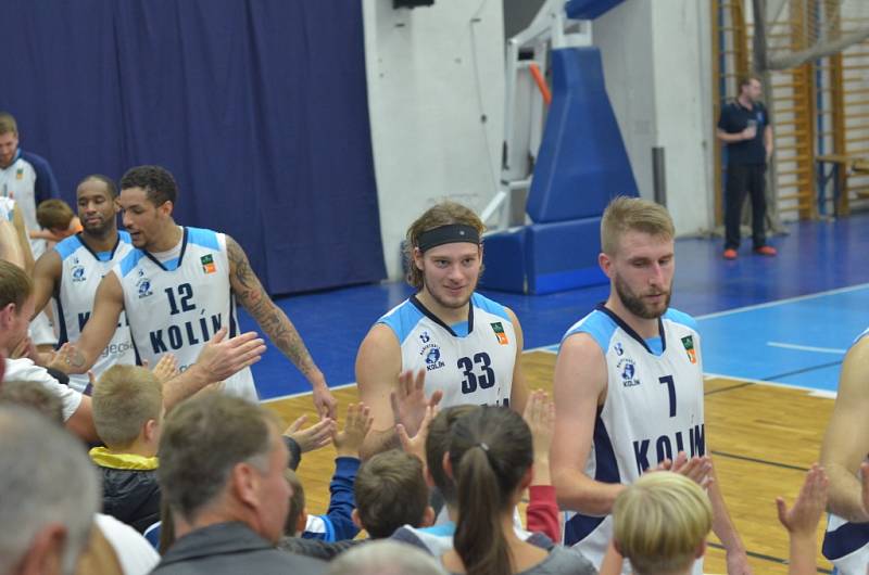 Z utkání BC Kolín - Jindřichův Hradec (92:85).