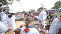 Festival Kefír se přesunul k zámku Kačina