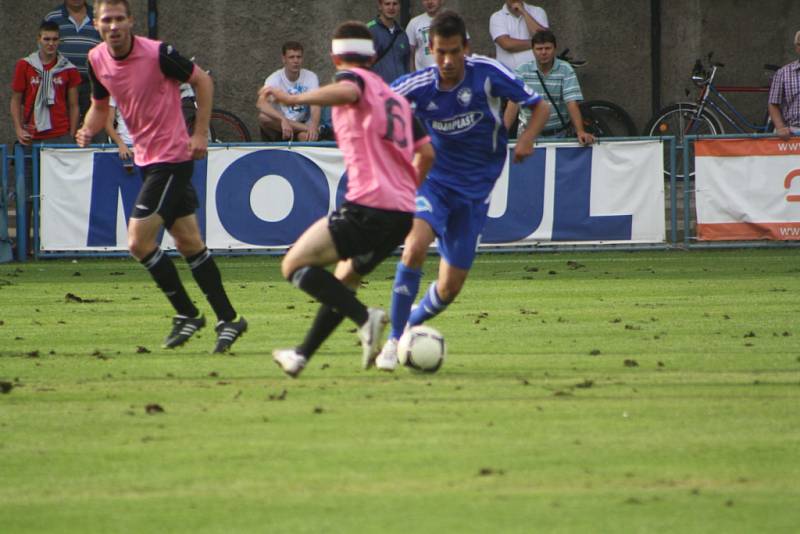 Z utkání FK Kolín - Roudnice nad Labem (2:2).