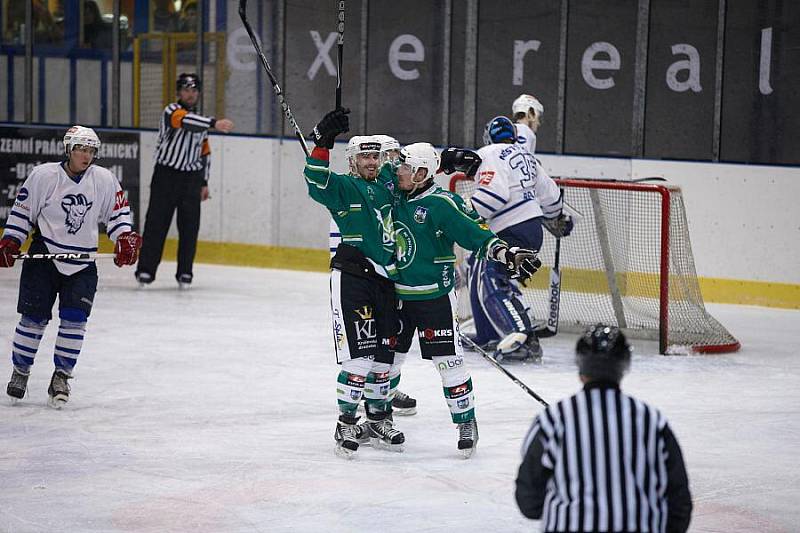 Z utkání čtvrtfinále play off druhé ligy Trutnov - Kolín (5:0).