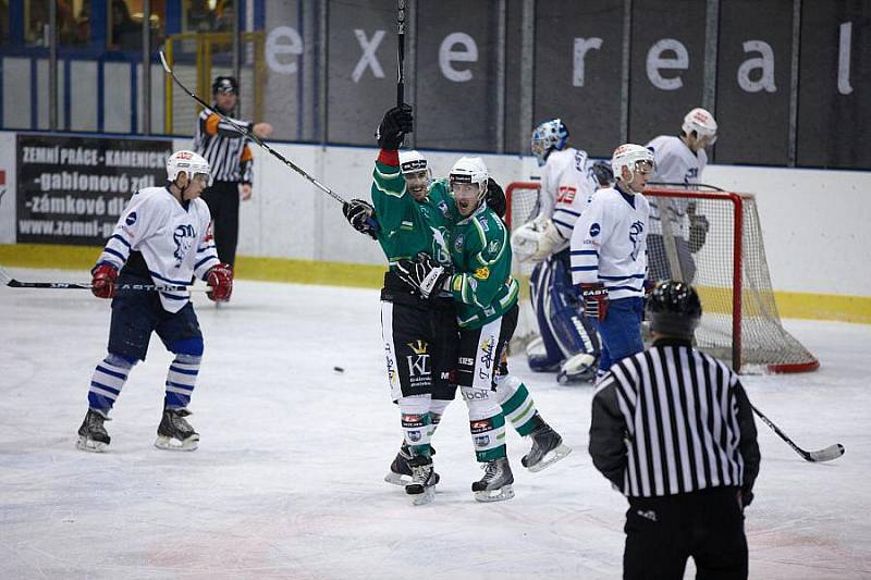 Z utkání čtvrtfinále play off druhé ligy Trutnov - Kolín (5:0).