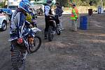 V sobotu se v motocrossovém areálu  v Krupé utkali závodníci soutěžící o pohár starosty Krupé letos posledního, čtvrtého závodu  třetího ročníku poháru se zúčastnilo  sedmdesát šest jezdů, včetně jezdeckého „potěru“ na motocyklech  do 50 kubíků.