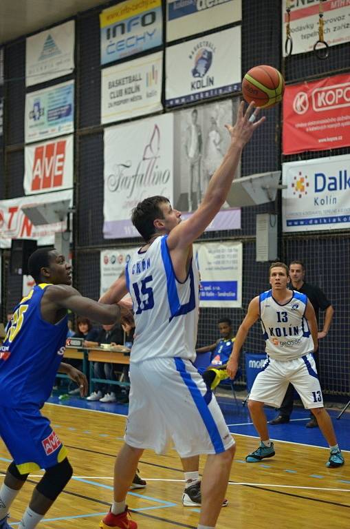 Z utkání BC Geosan Kolín - Ústí nad Labem (73:80).