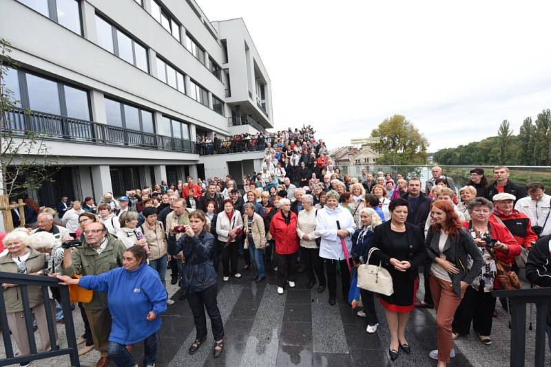 Otevírání zrekonstruovaných teras městského společenského domu