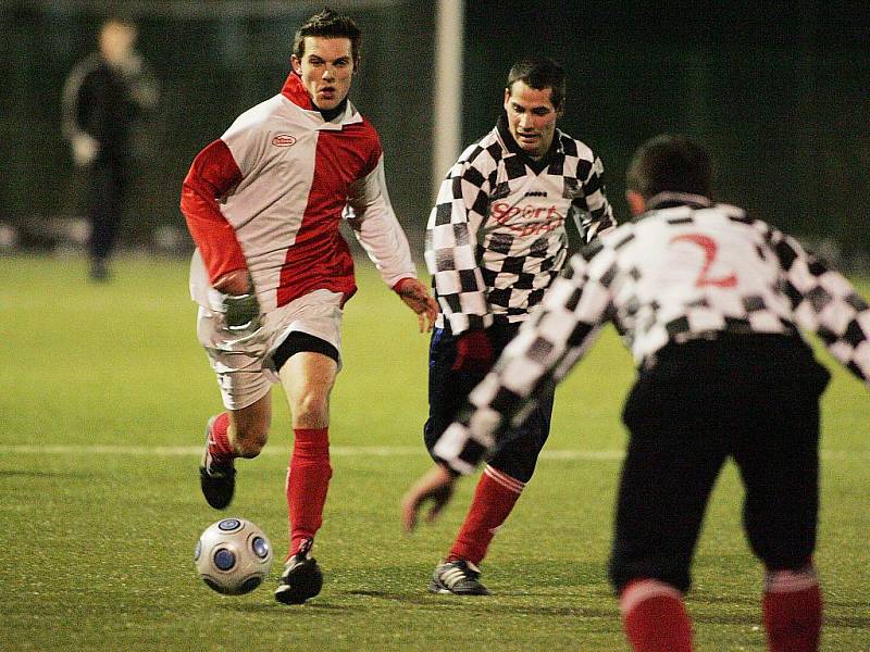 Z přípravného utkání Velim - Poděbrady (7:0).