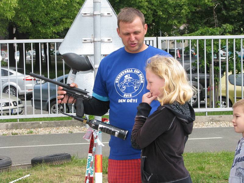 Streetball cup a dětský den v areálu Vodního světa Kolín