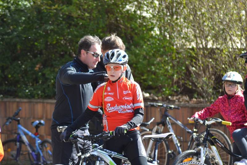 První cyklovyjížďka a slavnostní zahájení provozu Cyklistického centra v Kolíně