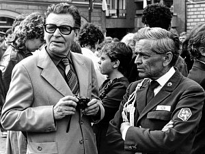 Vzpomínka na kolínského novináře a reportéra Rudolfa Dršatu (vlevo).