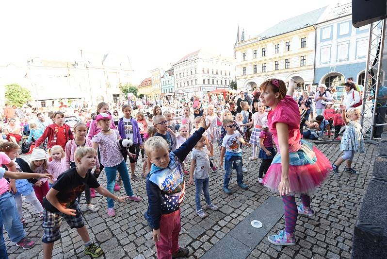 Posvícenské kulturní léto udělalo radost dětem i milovníkům písní Jaroslava Ježka.