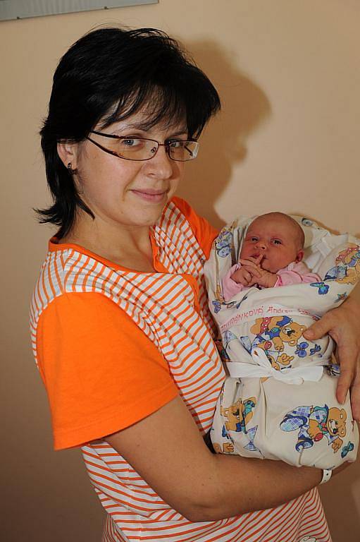 Obyvatele Kouřimi rozšířila dne 9. září Andrea Havránková, která se s váhou 3 280 gramů a výškou 50 centimetrů narodila coby prvorozená rodičům Janě a Romanovi. 