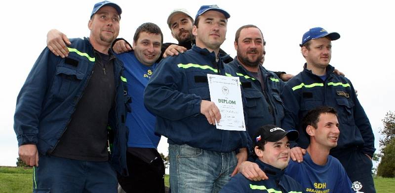 Drahobudičtí hasiči pomáhají i soutěží