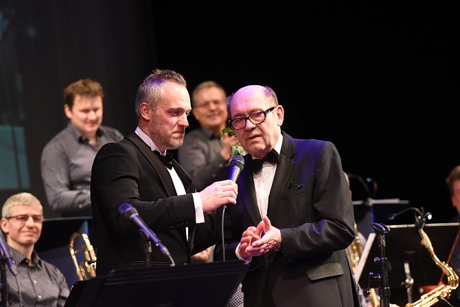 Kolínský Big Band se loučil se svým dlouholetým dirigentem Josefem Šťastným.