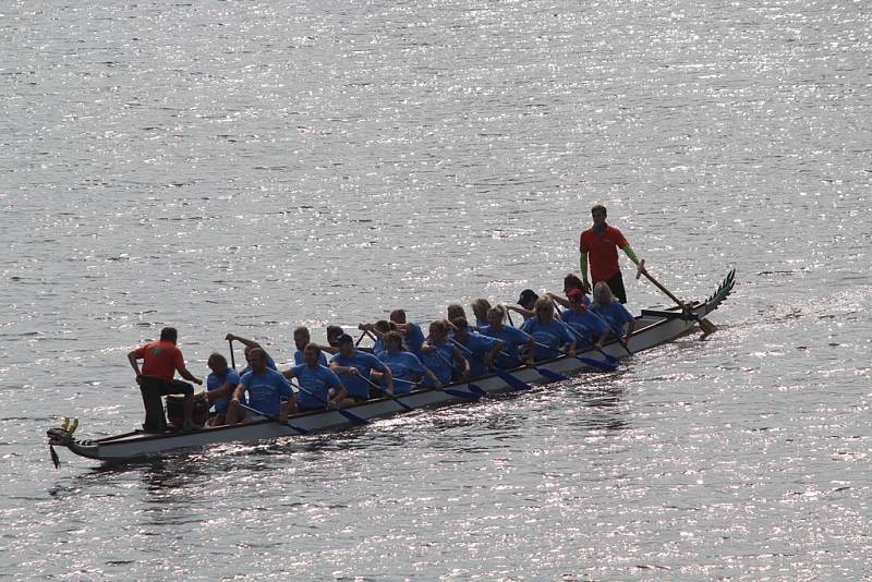 Dračí lodě zavítaly do Kolína již po jedenácté