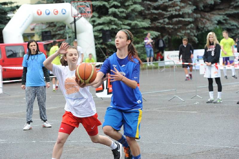 Streetball a dětský den byl již po patnácté